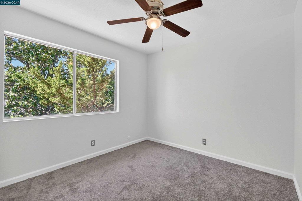 730 Stratford Avenue Property Photo 22