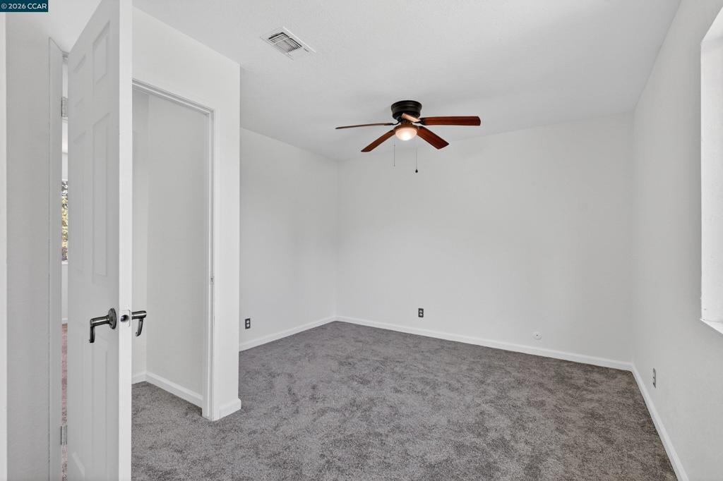 730 Stratford Avenue Property Photo 31