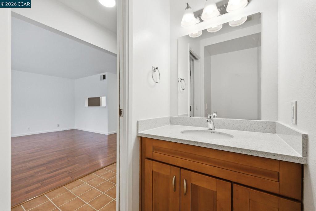1069 Mohr Lane C Property Photo 13