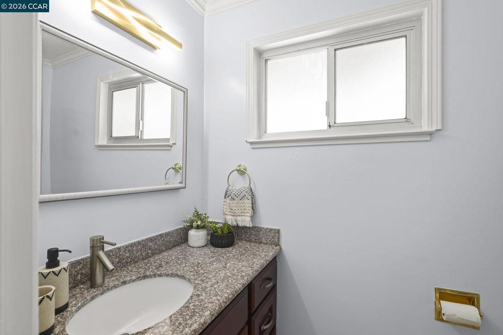 2135 Ascot Dr 13 Property Photo 14