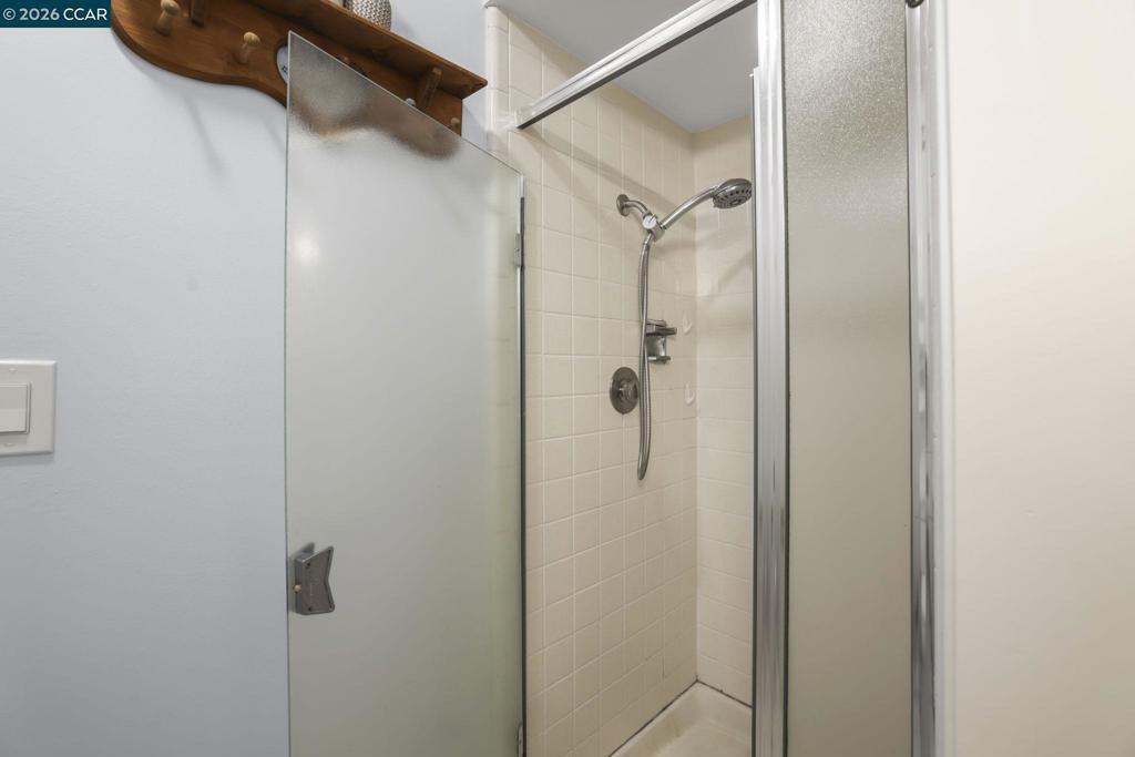 2135 Ascot Dr 13 Property Photo 18