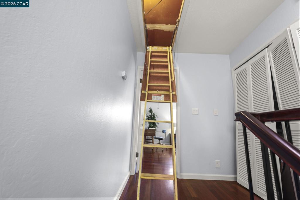 2135 Ascot Dr 13 Property Photo 22