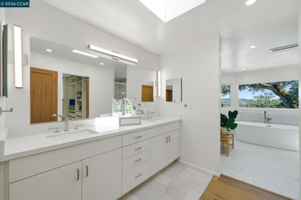 233 Melody Ln Property Photo 17