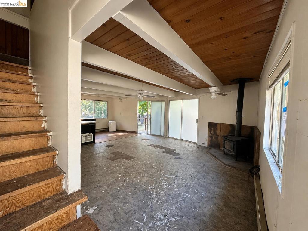 22036 Crystal Falls Dr Property Photo 3