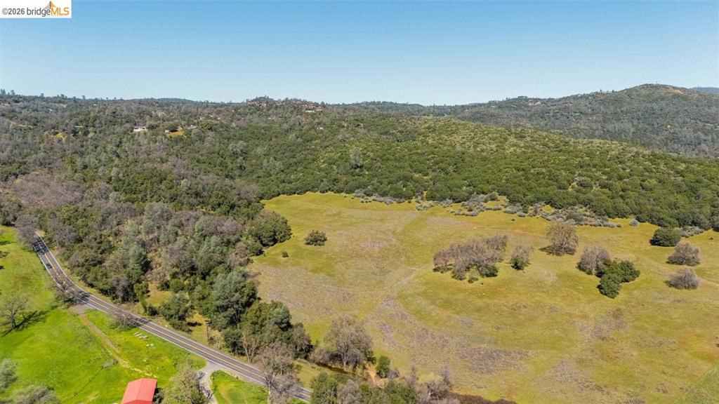 18701 Rawhide Rd Property Photo 3