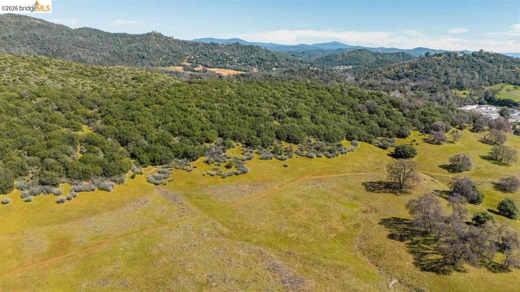 18701 Rawhide Rd Property Photo 5