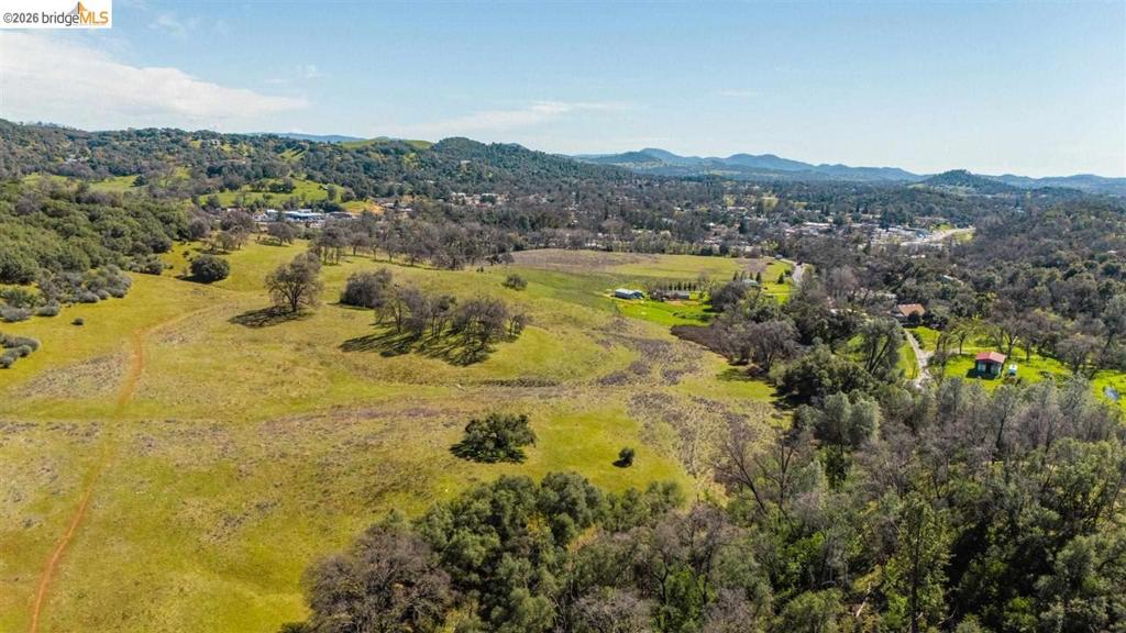 18701 Rawhide Rd Property Photo 7