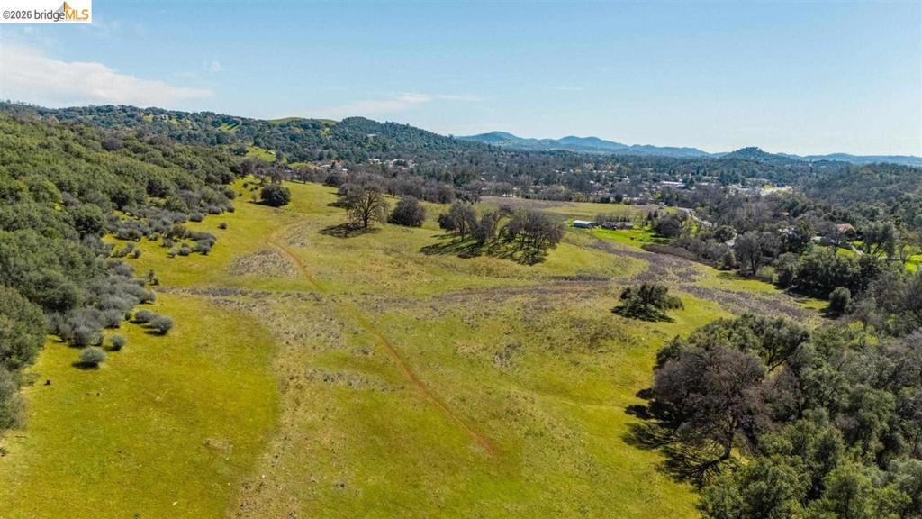 18701 Rawhide Rd Property Photo 8