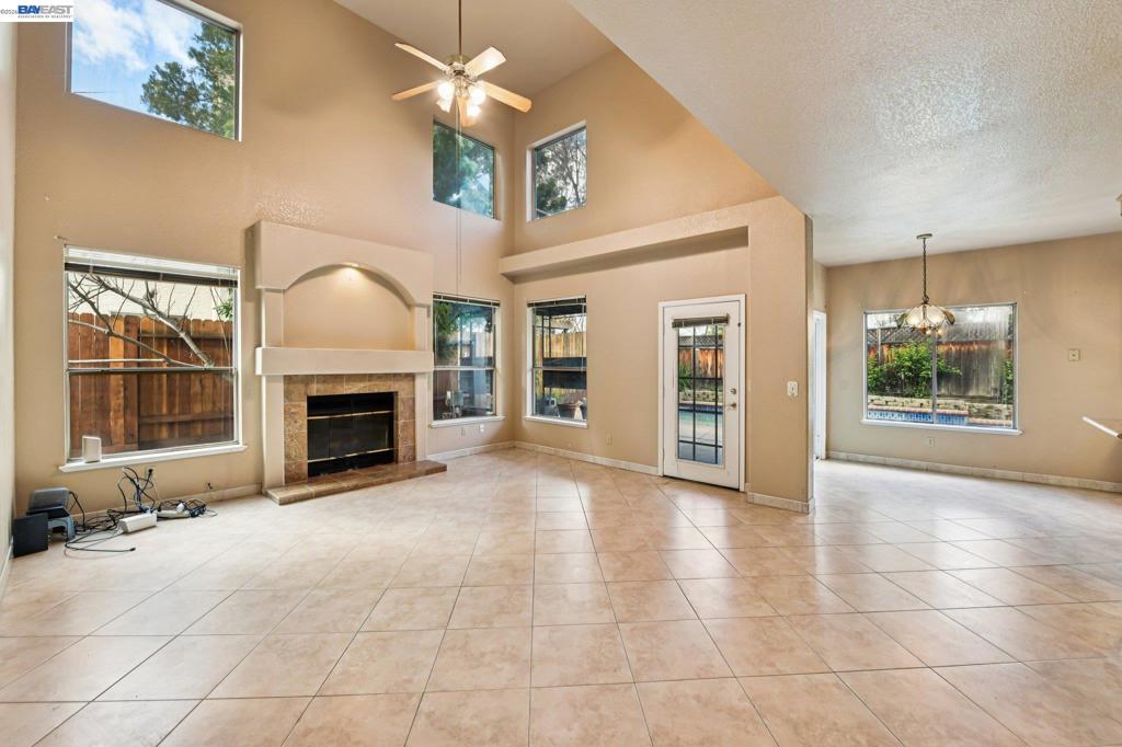 110 Conductor Way Property Photo 6