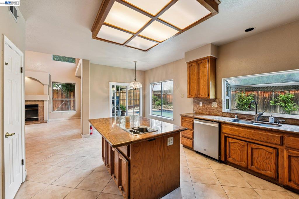 110 Conductor Way Property Photo 13