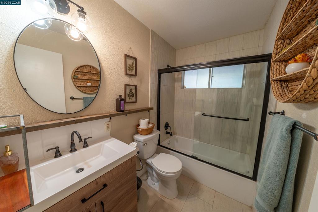 2983 Simas Ave Property Photo 6