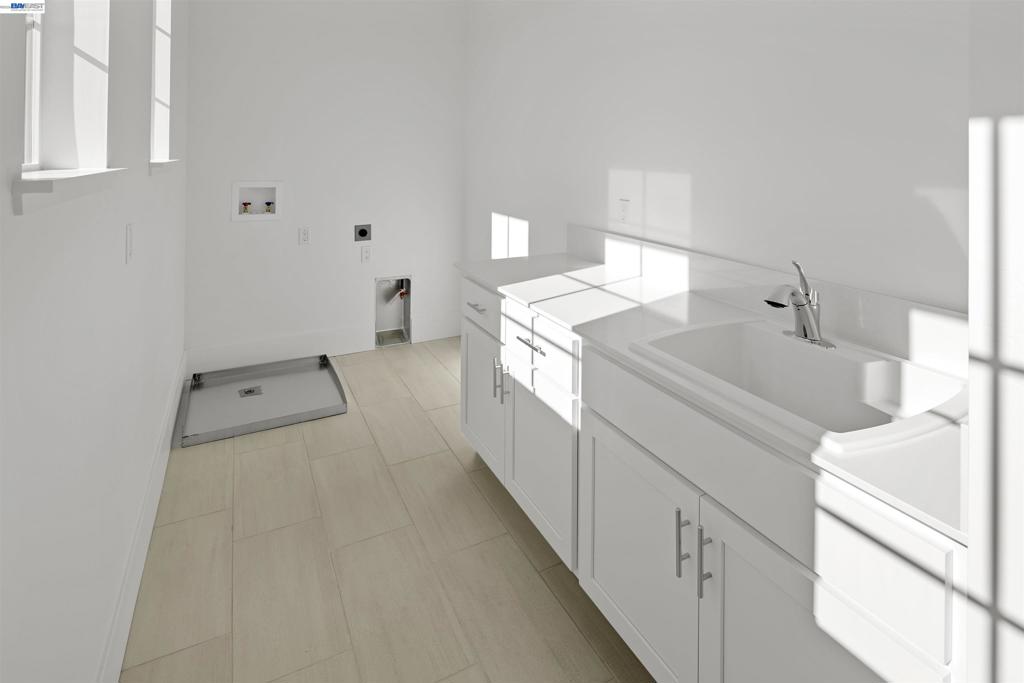 3635 Delta Coves Drive Property Photo 19