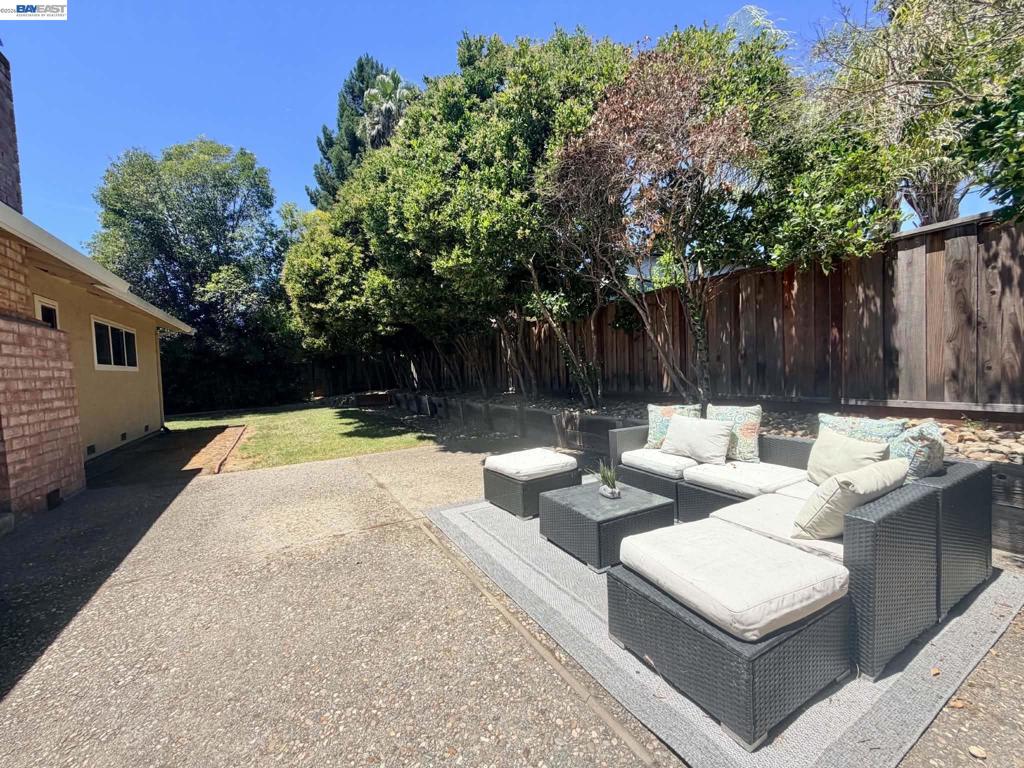 3247 Ensenada Dr Property Photo 29