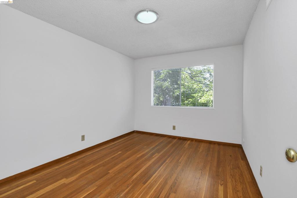 1386 Kathy Ct Property Photo 17