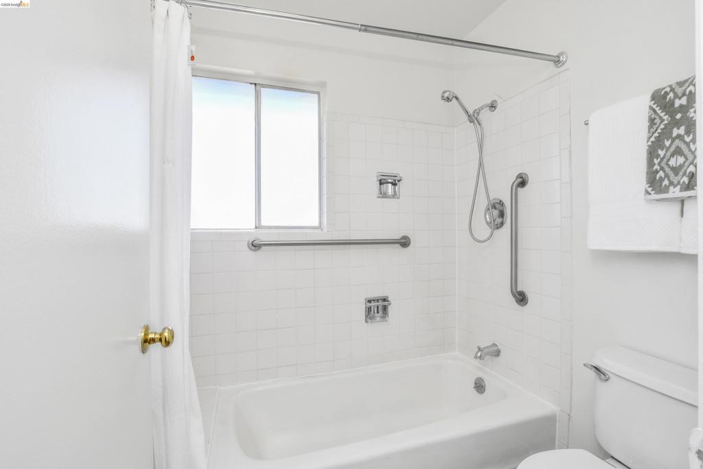 1386 Kathy Ct Property Photo 23