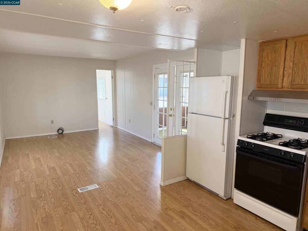 21 Terrace Drive Property Photo 4