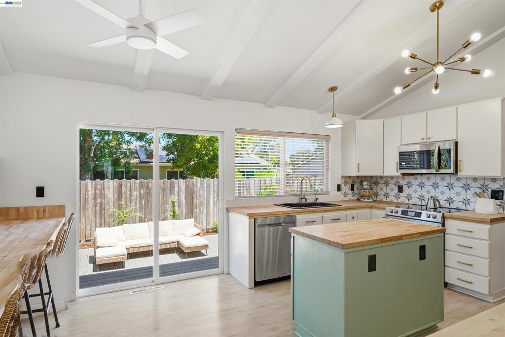 241 Garnet Drive Property Photo 18