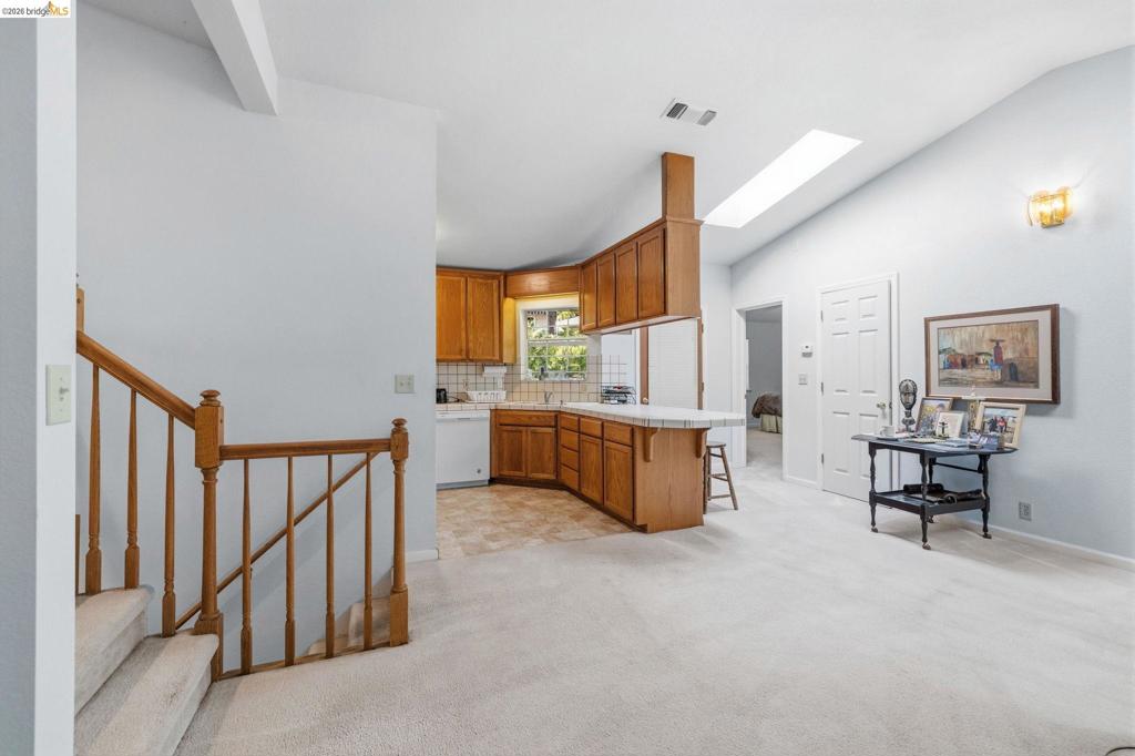 12033 Hillhurst Cir Property Photo 11