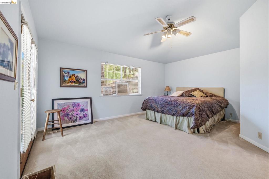 12033 Hillhurst Cir Property Photo 15