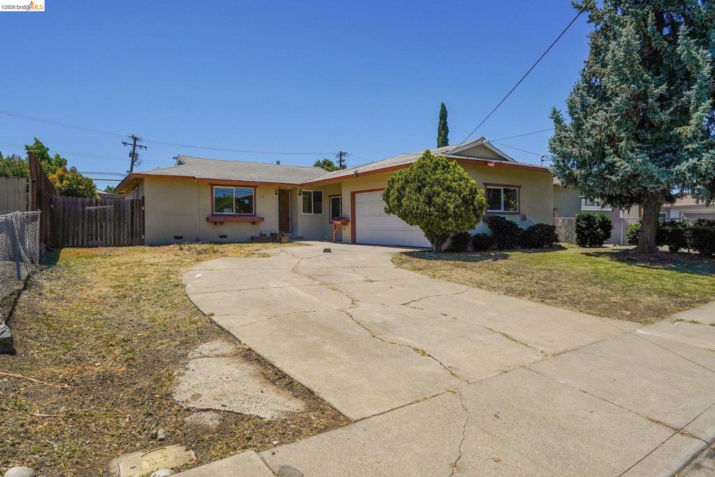 2467 Tanager Cir Property Photo 2