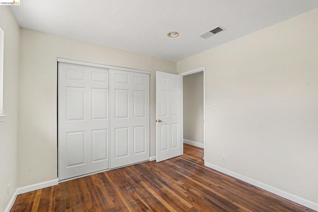 2467 Tanager Cir Property Photo 12