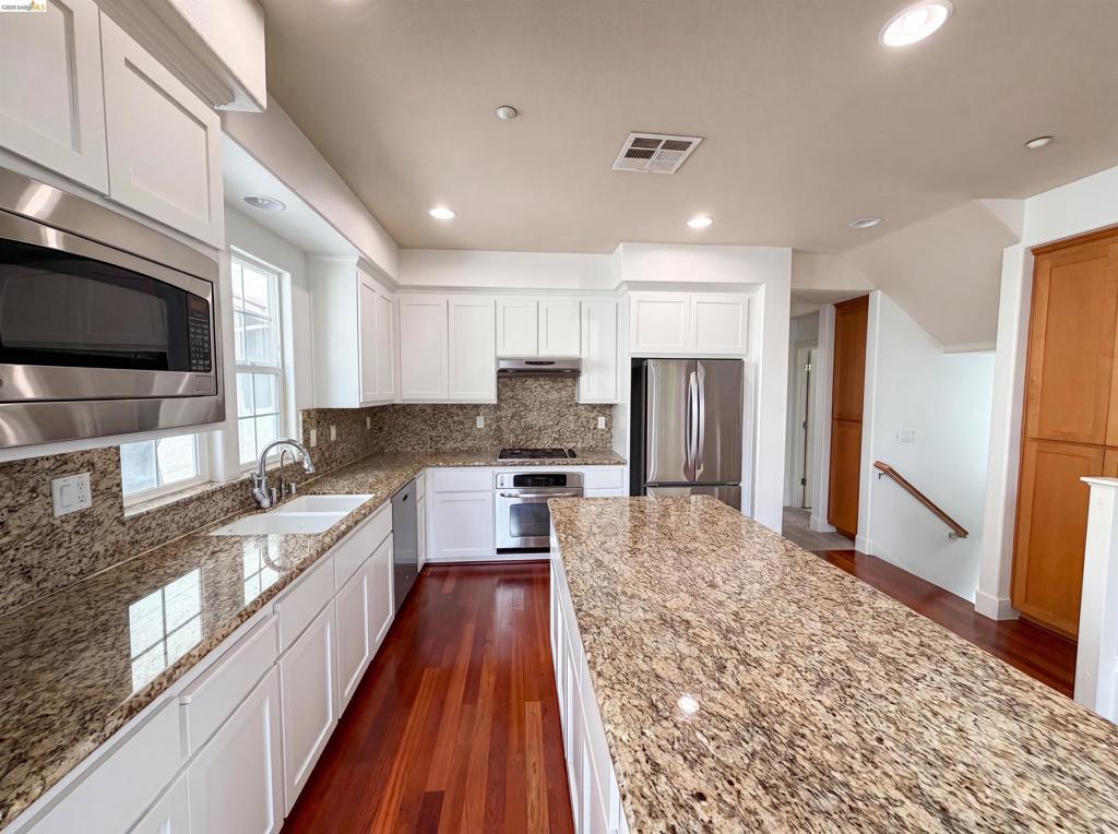 4467 Maybeck Ter Property Photo 2