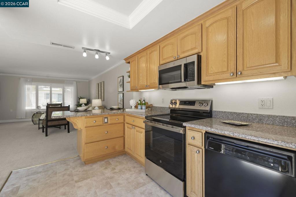 1209 Oakmont Dr #6 6 Property Photo 11
