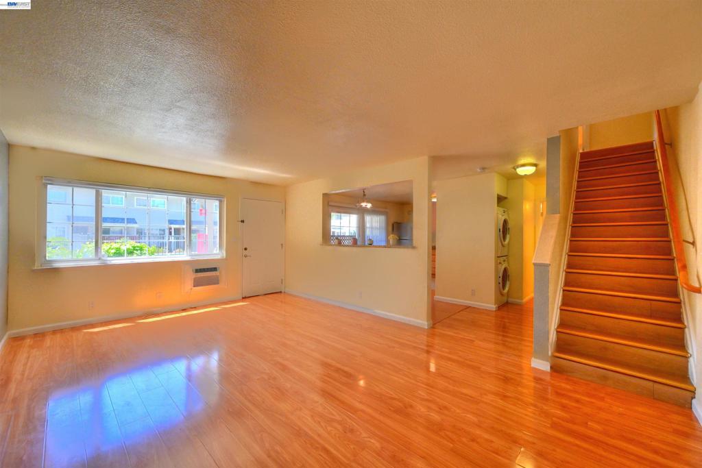 660 Fargo Ave 6 Property Photo 10