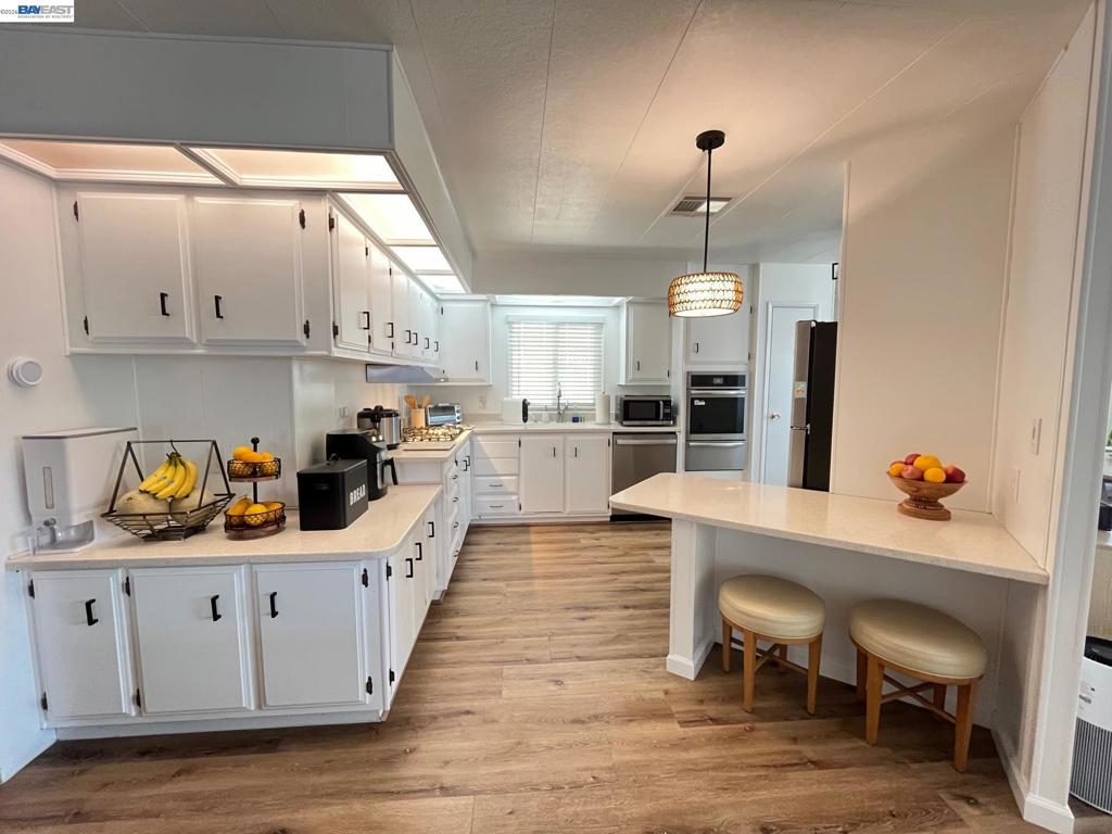 711 Old Canyon Rd. Property Photo 10