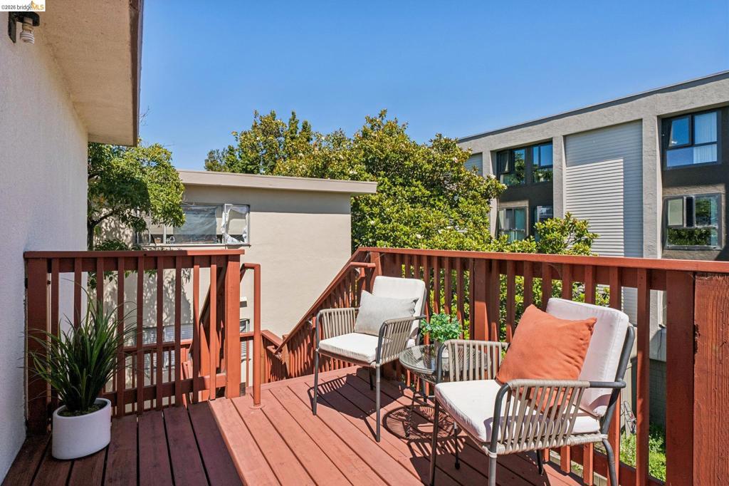 1410 Lakeshore Ave 5 Property Photo 25