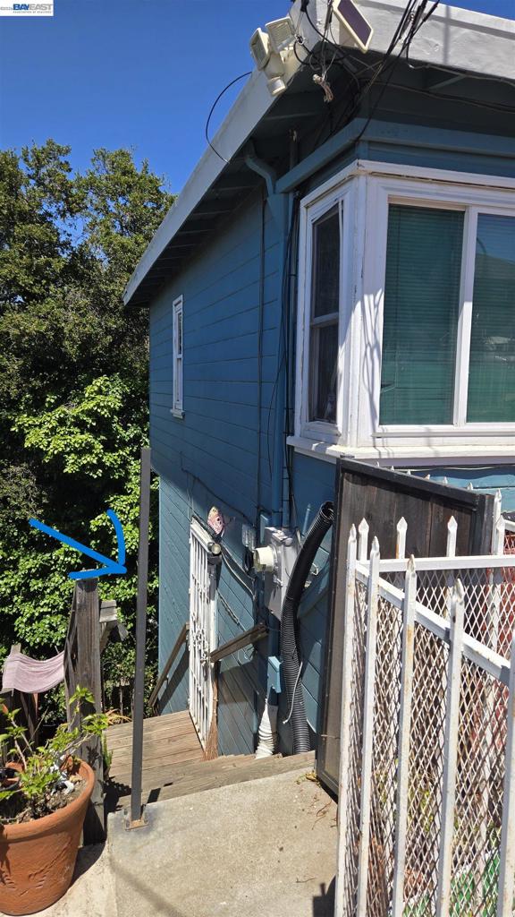 8600 Seneca Property Photo 18