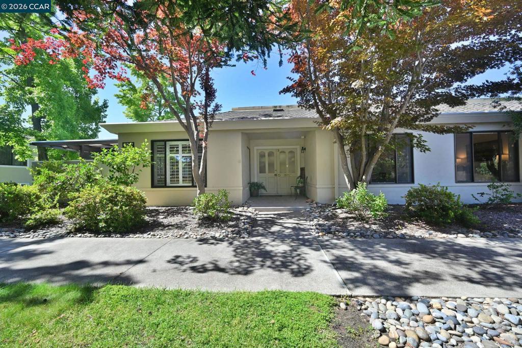 2217 Pine Knoll Dr 3 Property Photo 1