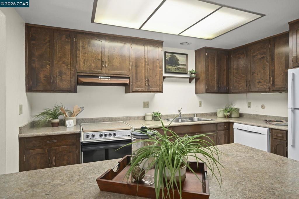 2217 Pine Knoll Dr 3 Property Photo 14