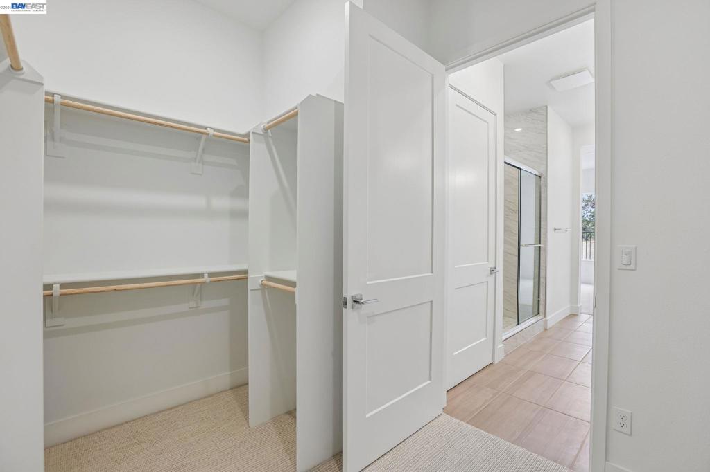 1079 Riverbend Drive Property Photo 16