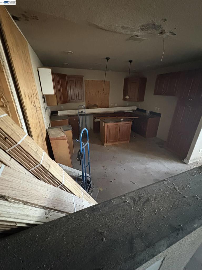 1300 Cherry Street. Property Photo 9