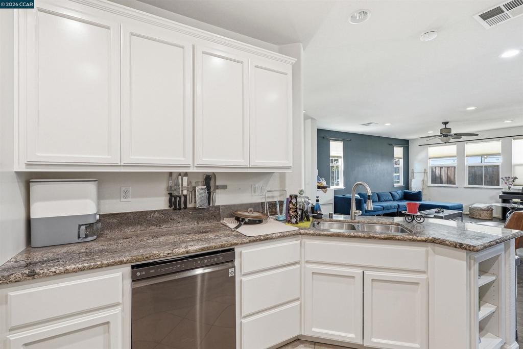 67 Standley Ct Property Photo 13