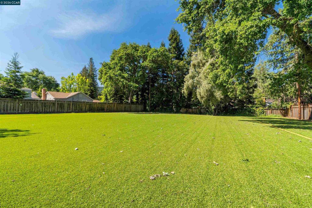 81 N Jackson Way Property Photo 3