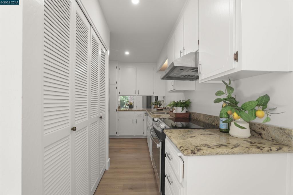 1767 Holland Cir Property Photo 16