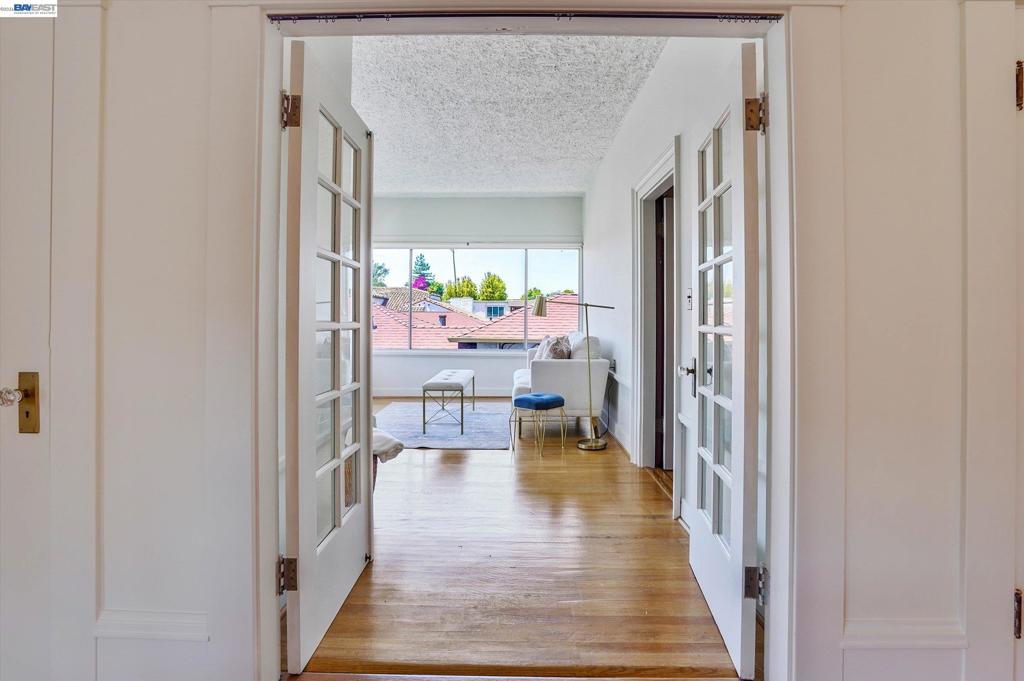 2056 Santa Clara Ave Property Photo 37