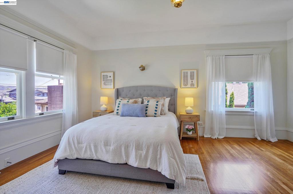 2056 Santa Clara Ave Property Photo 49