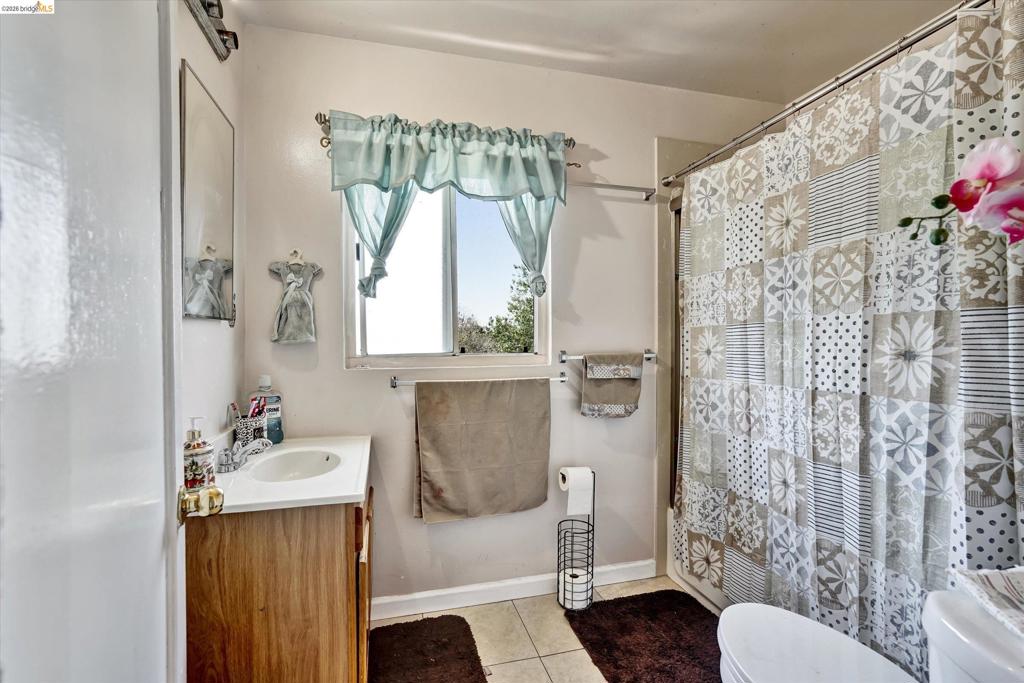 1390 Highland Blvd Property Photo 22