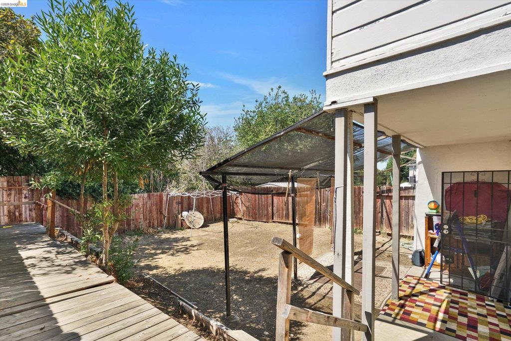 1390 Highland Blvd Property Photo 24