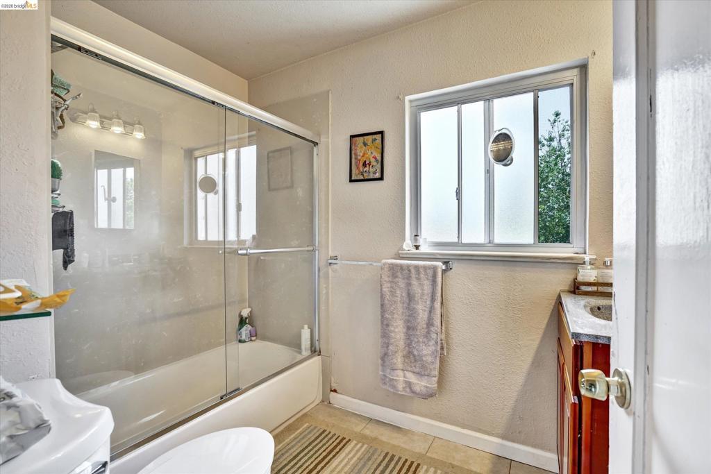 1390 Highland Blvd Property Photo 38