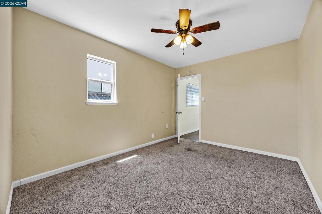7 Lawrence Ave Property Photo 24