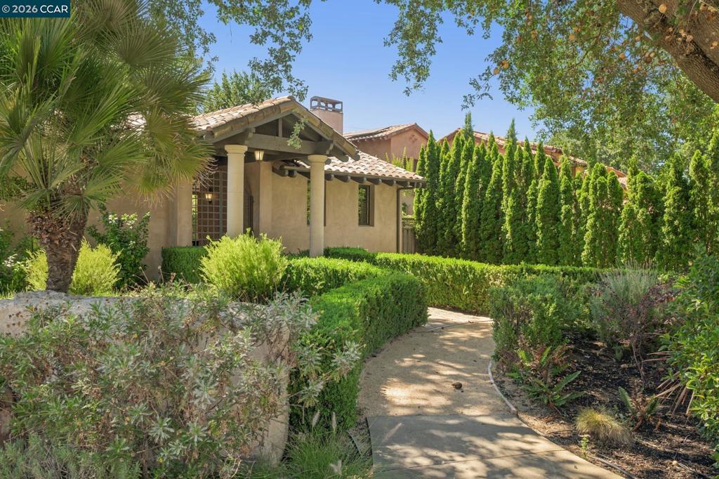 35 Rhett Pl Property Photo 6