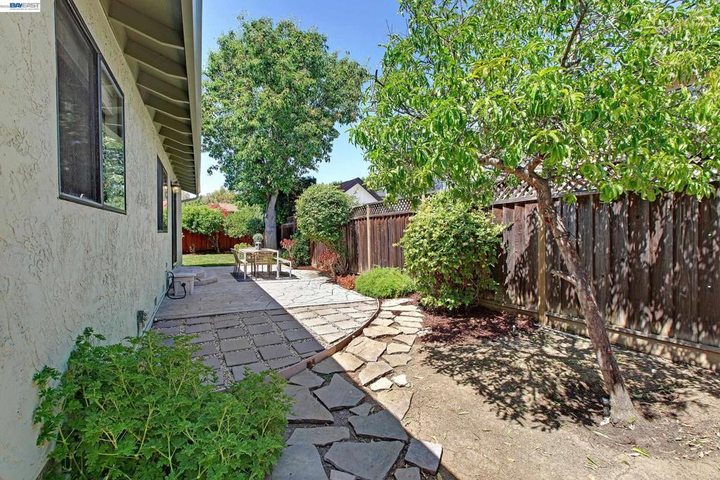 3133 Swindon Ct Property Photo 27
