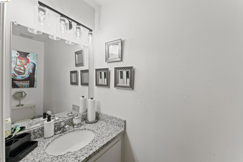 2504 Bishop Ln Property Photo 10