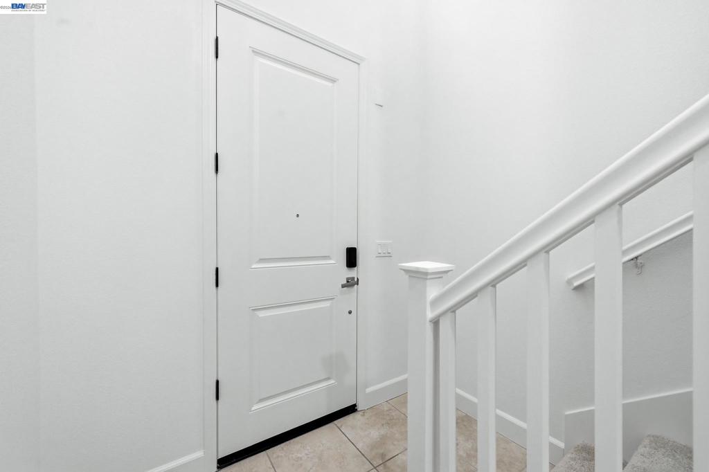 39482 Capstone Cmn Property Photo 8