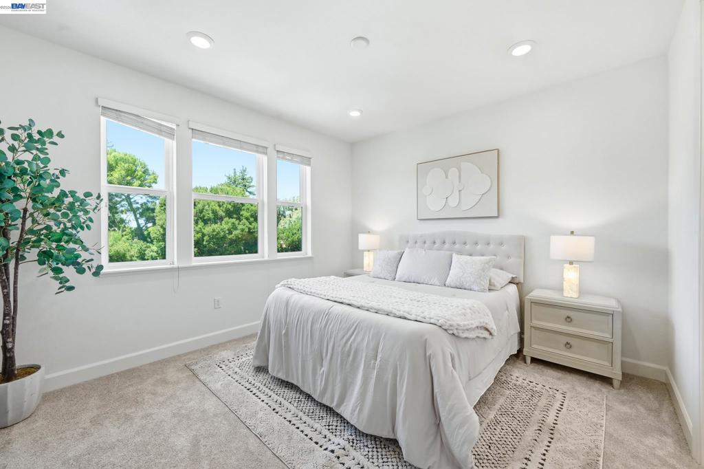 39482 Capstone Cmn Property Photo 15