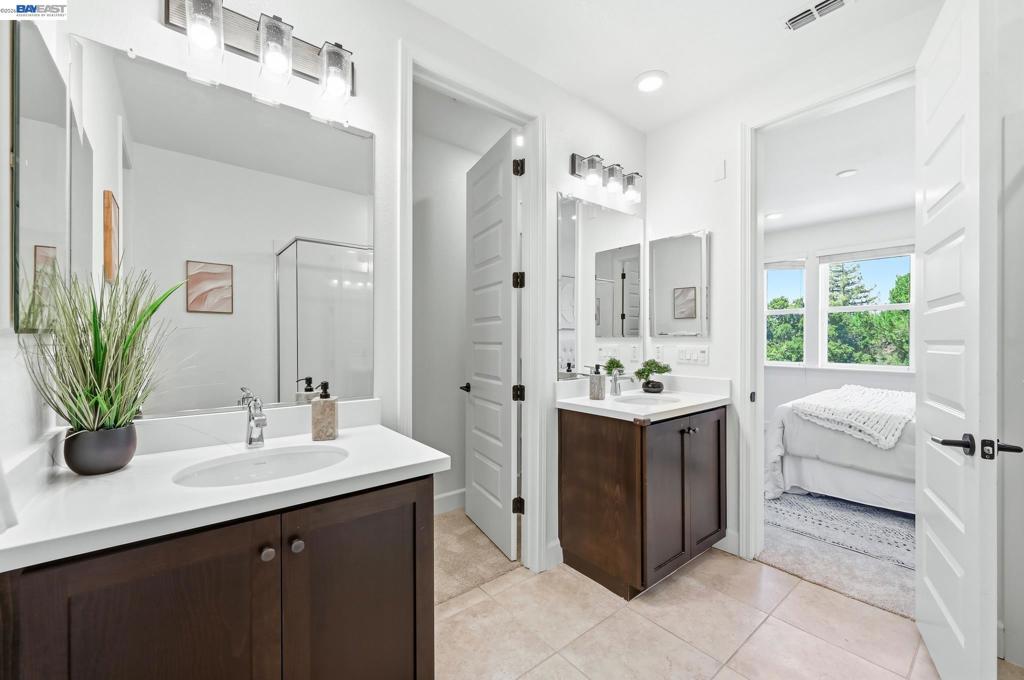 39482 Capstone Cmn Property Photo 19